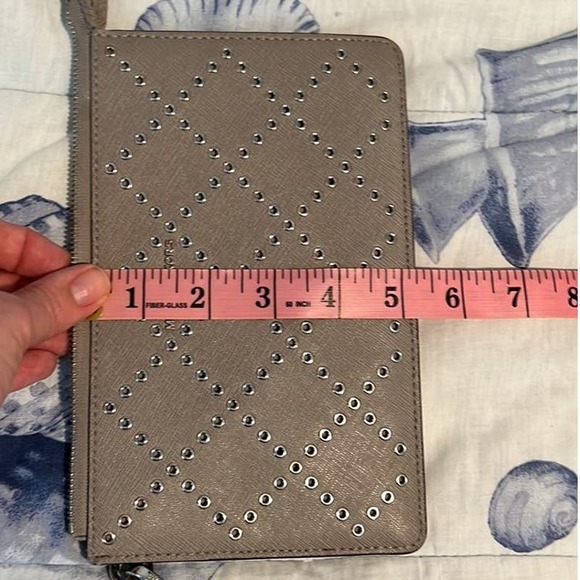 MICHAEL Michael Kors Leather Gusset Wristlet Wallet Pearl Gray - 32F7SFDU8U - Picture 9 of 9